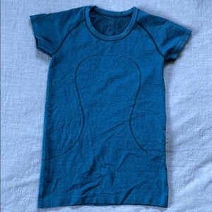 Lululemon Swiftly Tech Short Sleeve in Teal